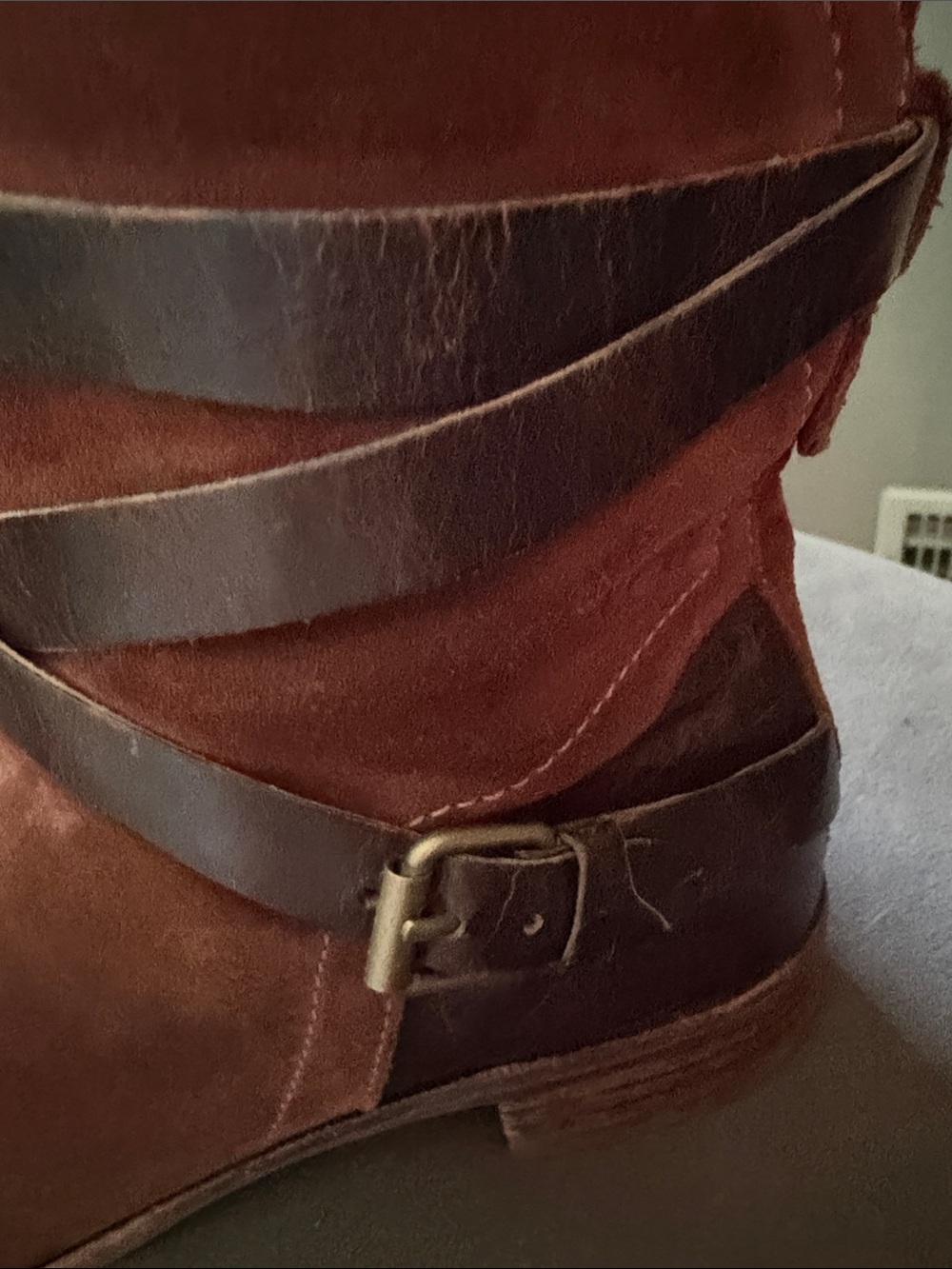 UGG Deanna Suede Moto Boots Chestnut Brown Womens 7.5 Fall Leather - Picture 3 of 14